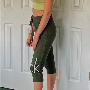 CALVIN KLEIN JOGGERS 🍒